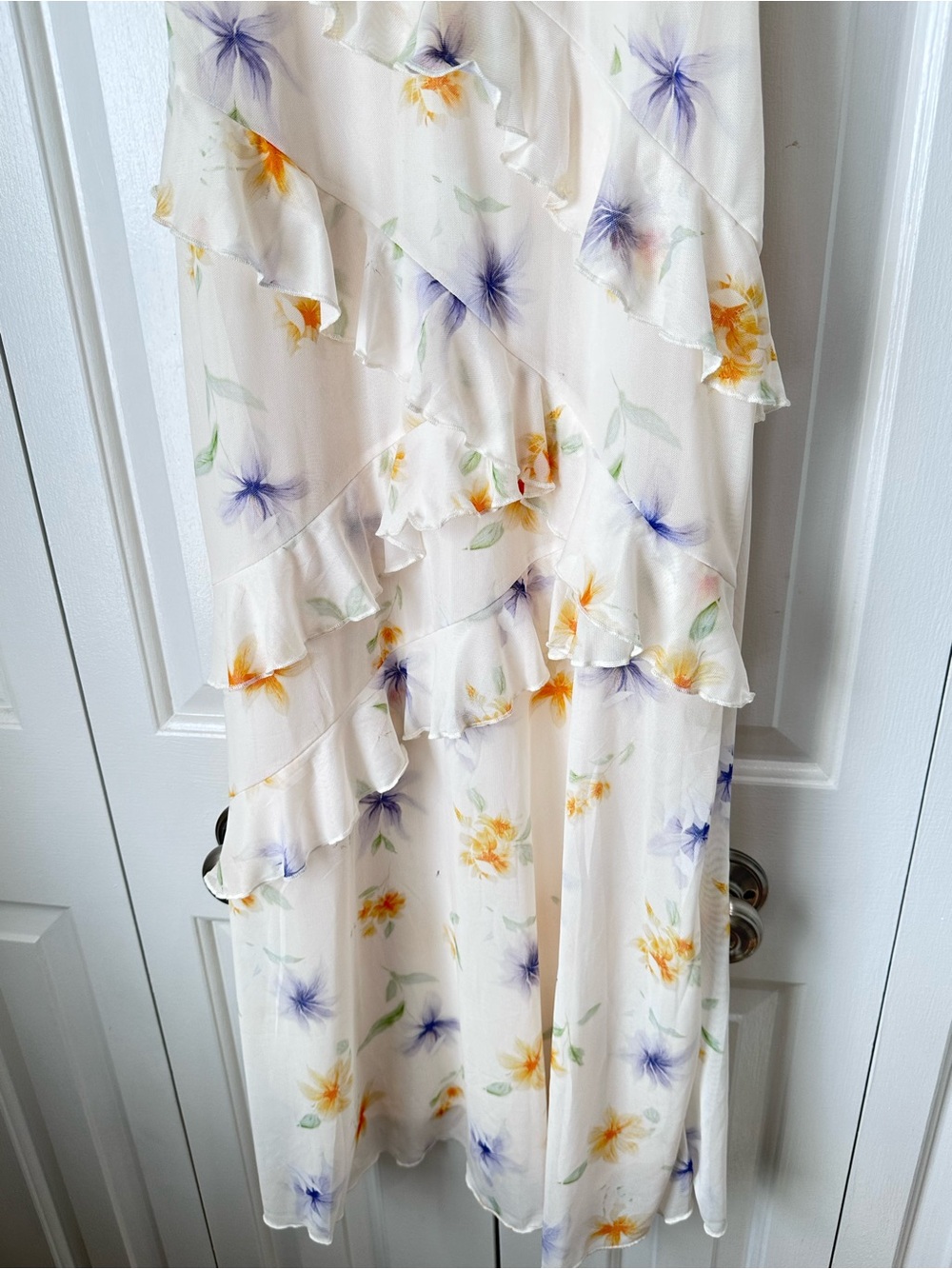 MEROKEETY Cream Slip Dress with Floral Print and Ruffle Detail Size Medium 8-10 - Picture 6 of 9
